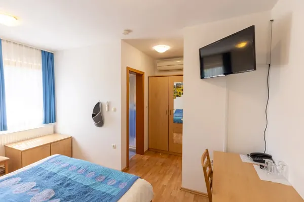 Turizem loka, apartmaji, sobe, wellness, škofja loka 