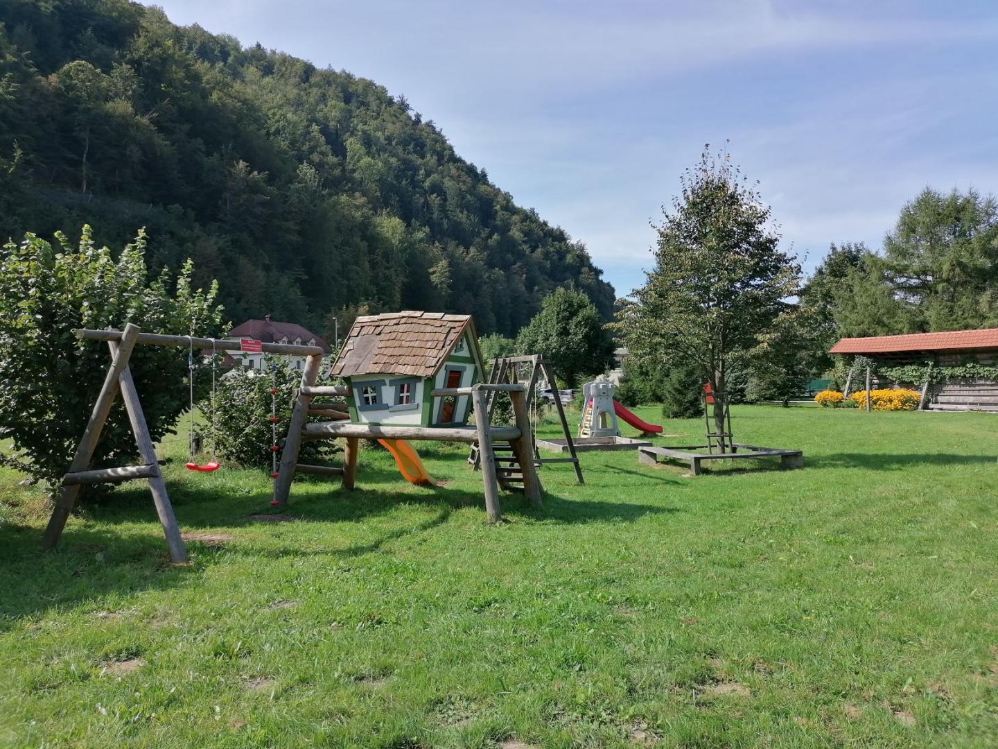 Camp Resnik, Kamnik